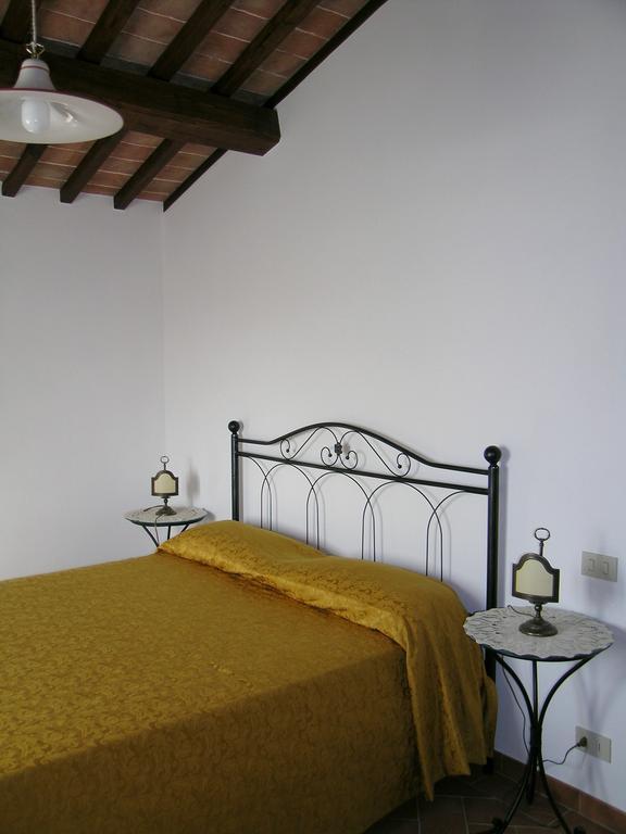 Agriturismo Podere Ossaia Cortona Habitación foto
